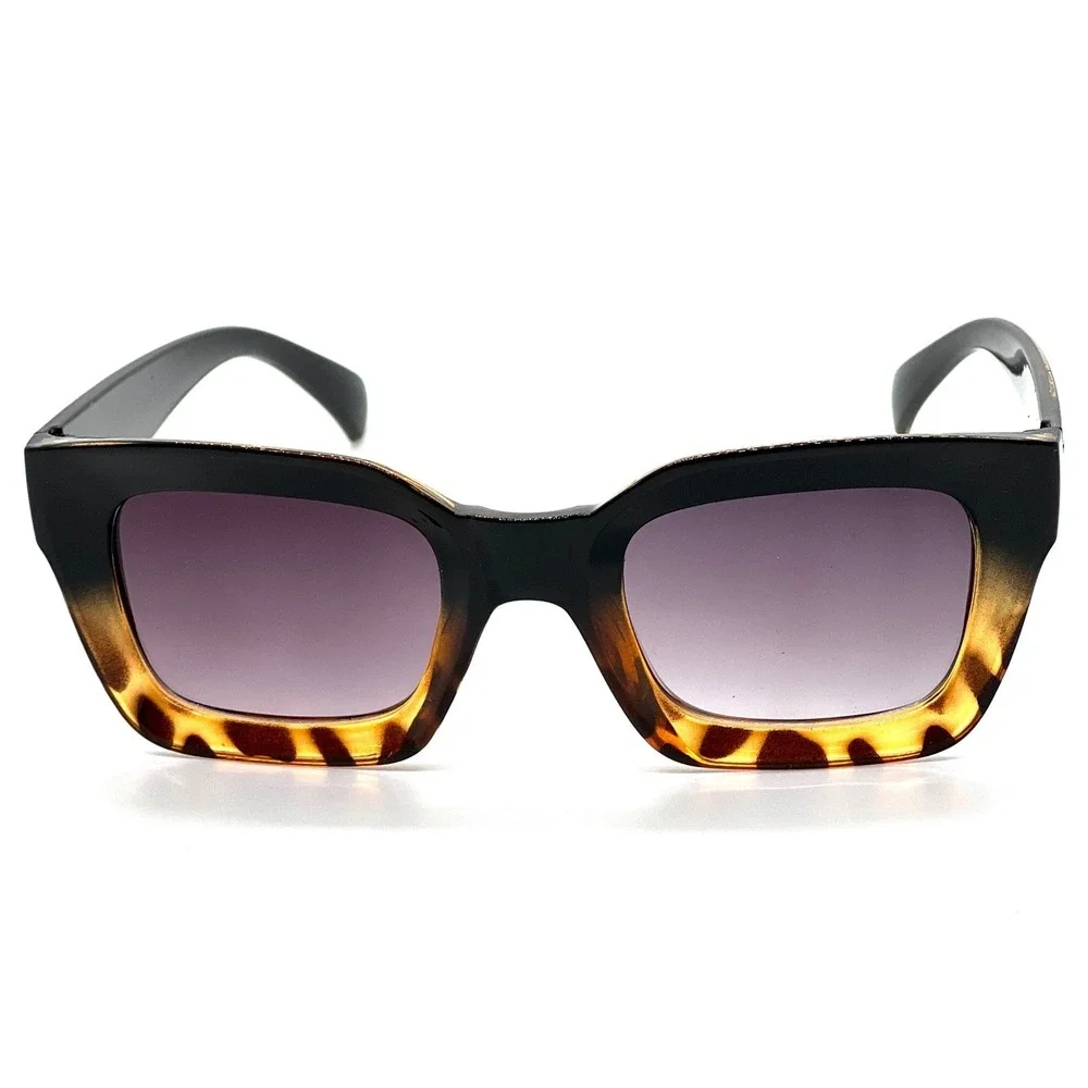 N/A chic square